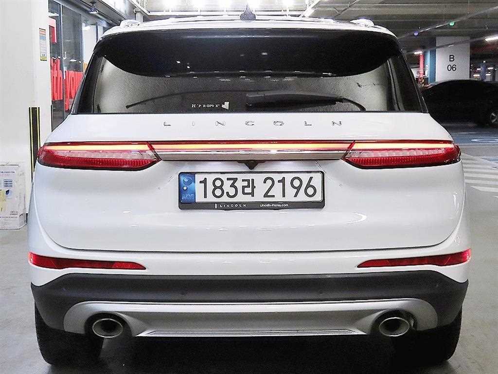 Lincoln Corsair - Vista 5