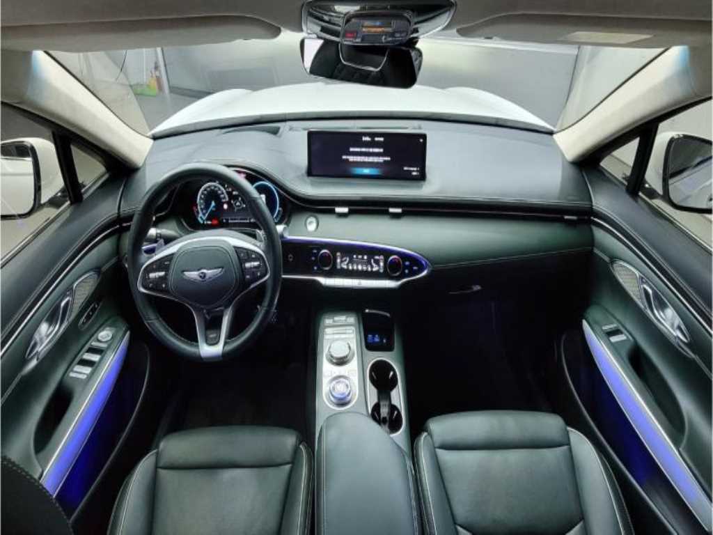 Genesis GV70 - Vista 9