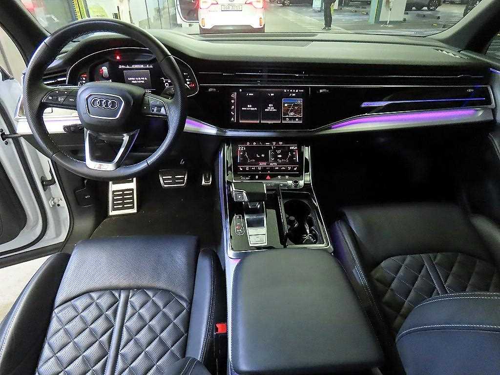 Audi Q7 - Vista 10