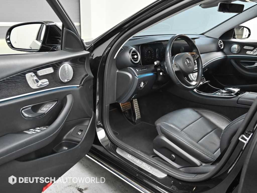 Mercedes Benz E class - Vista 11