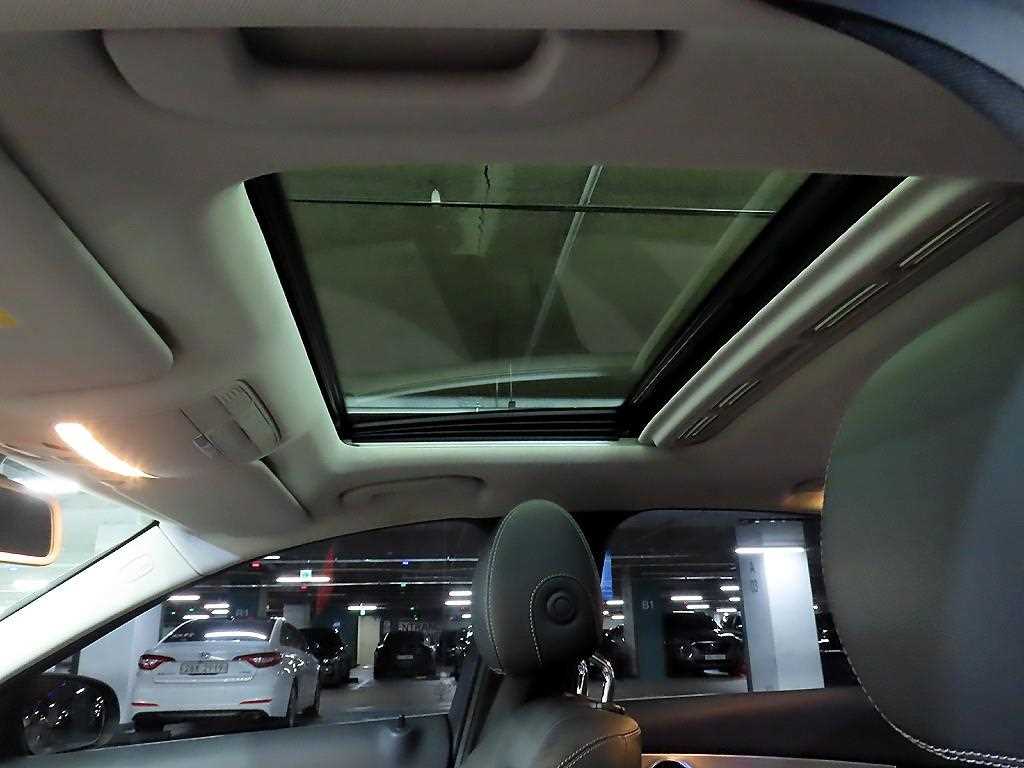 Mercedes Benz C Class 2015 Negro - Importación desde Corea - HF Imports Iquique - Foto 17