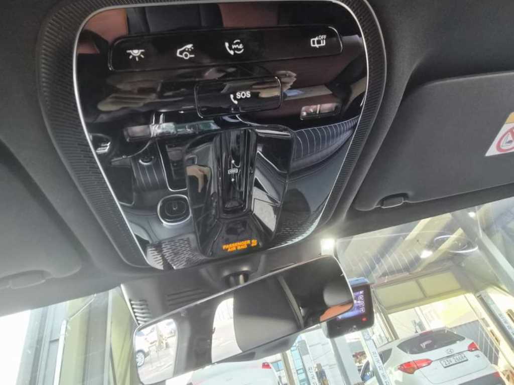 Mercedes Benz GLC Class - Vista 11