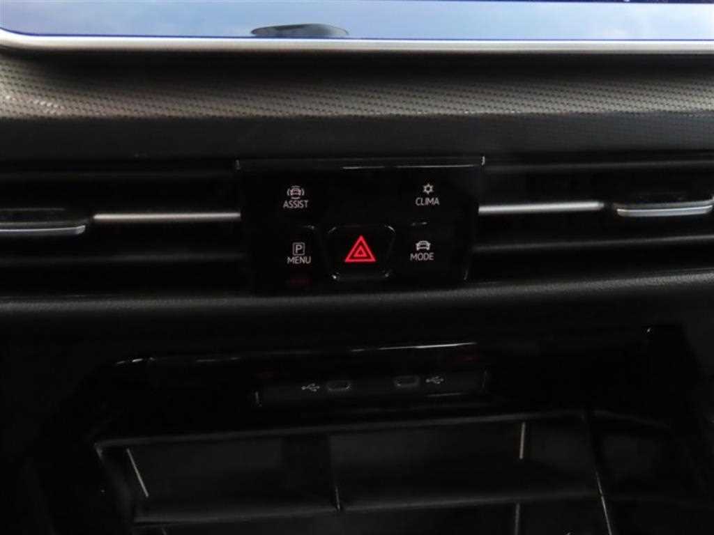 Volkswagen Golf - Vista 7