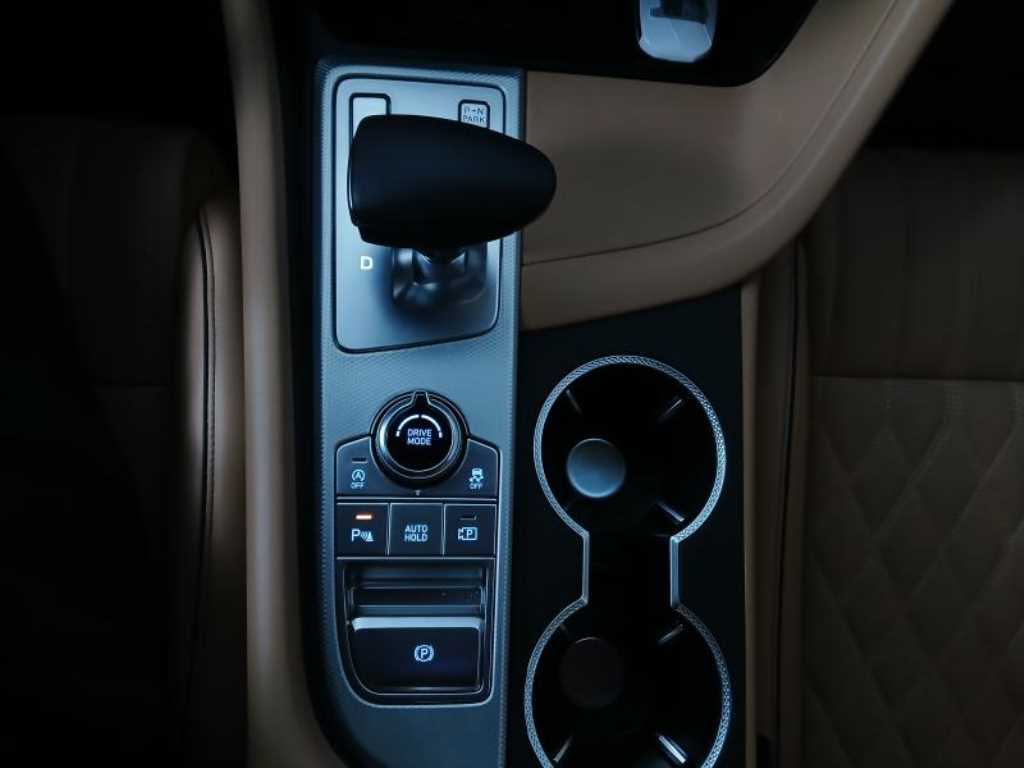 Genesis G70 2025 Blanco - Importación desde Corea - HF Imports Iquique - Foto 13