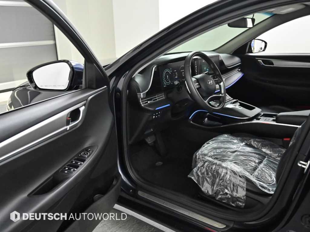 HYUNDAI Grandeur - Vista 11