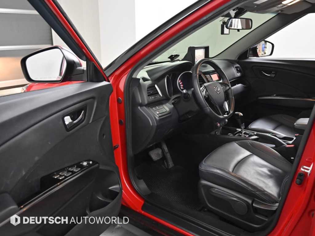 Ssangyong Tivoli - Vista 11