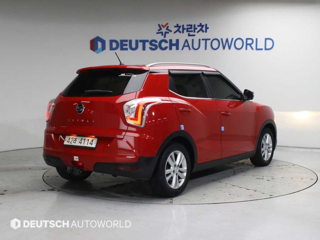 Ssangyong Tivoli - Vista 2