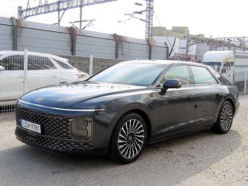HYUNDAI Grandeur - Vista 2