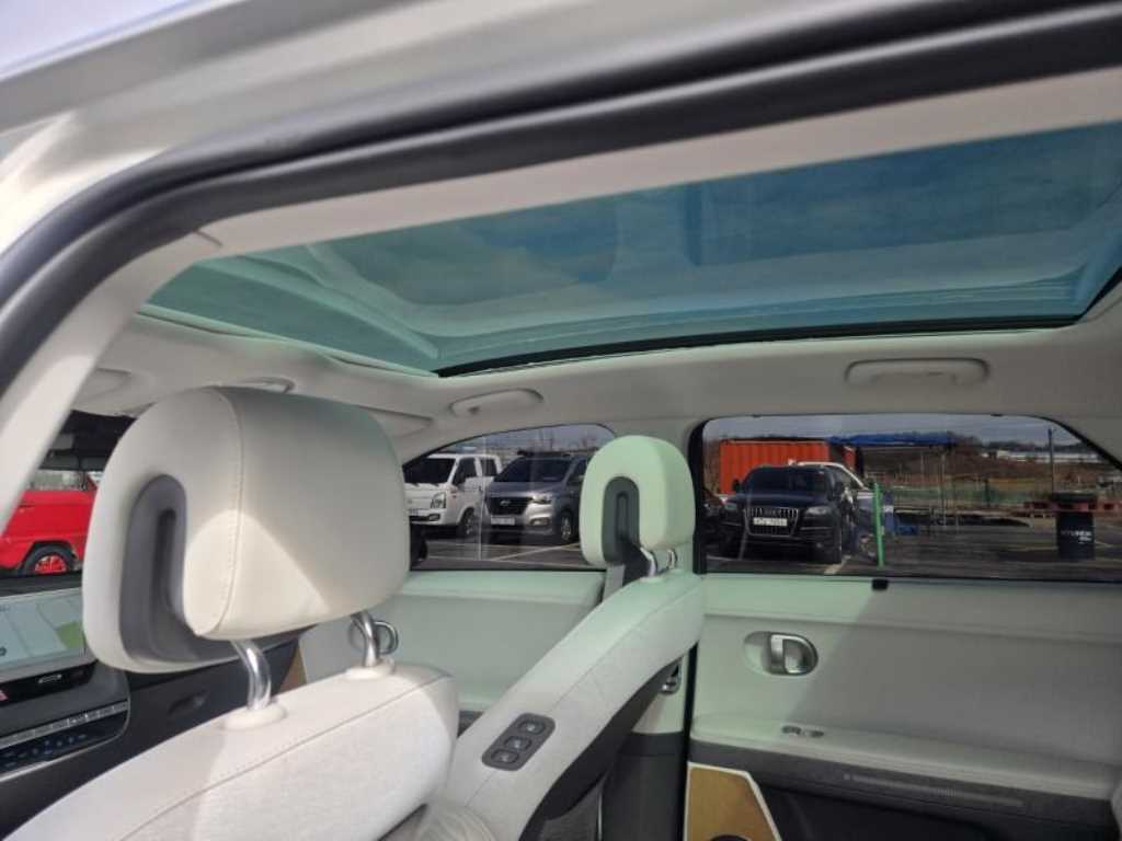 HYUNDAI Ioniq 5 - Vista 10