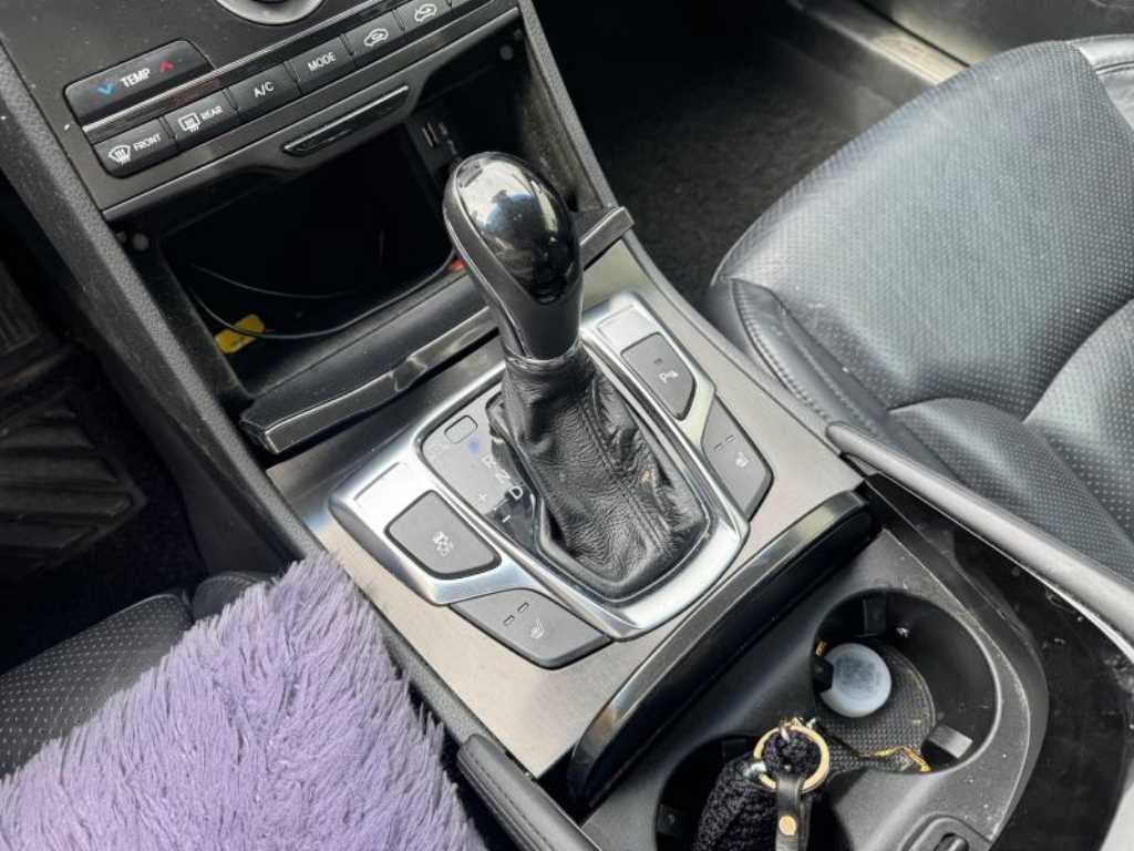 HYUNDAI Grandeur - Vista 6