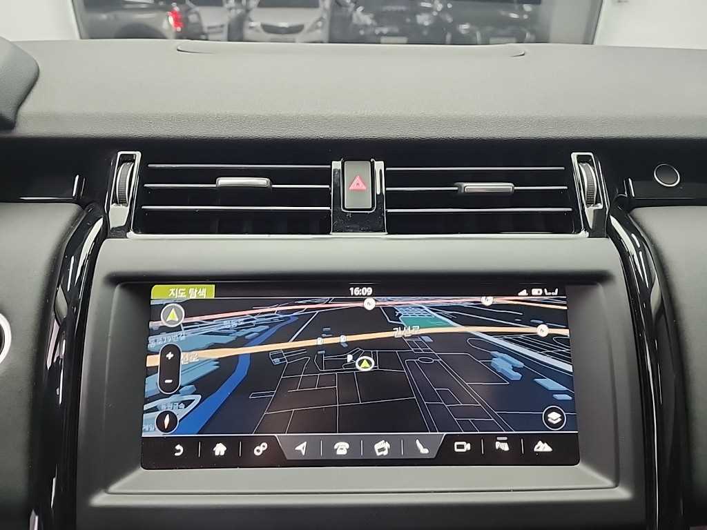 Land Rover Discovery 2018 Negro - Importación desde Corea - HF Imports Iquique - Foto 15