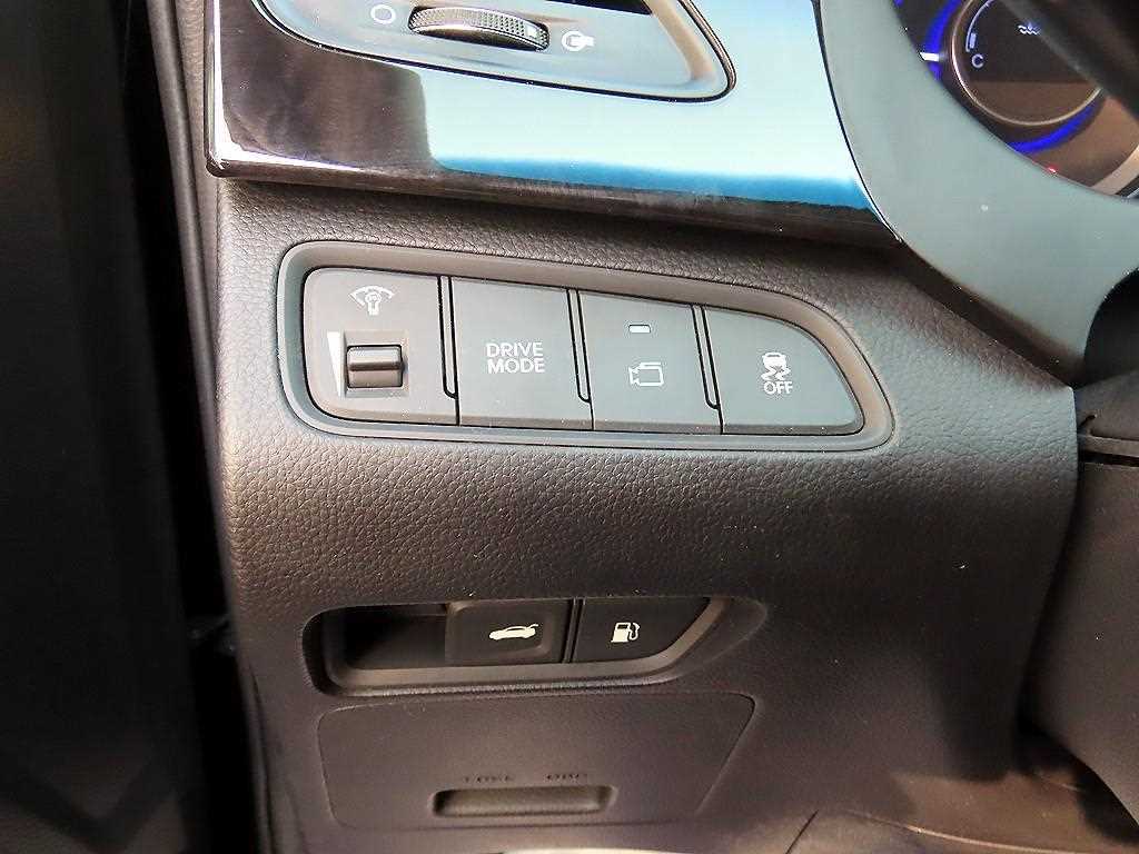 HYUNDAI Grandeur - Vista 12