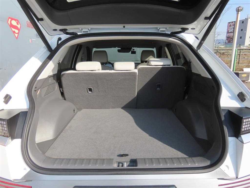 HYUNDAI Ioniq 5 - Vista 5