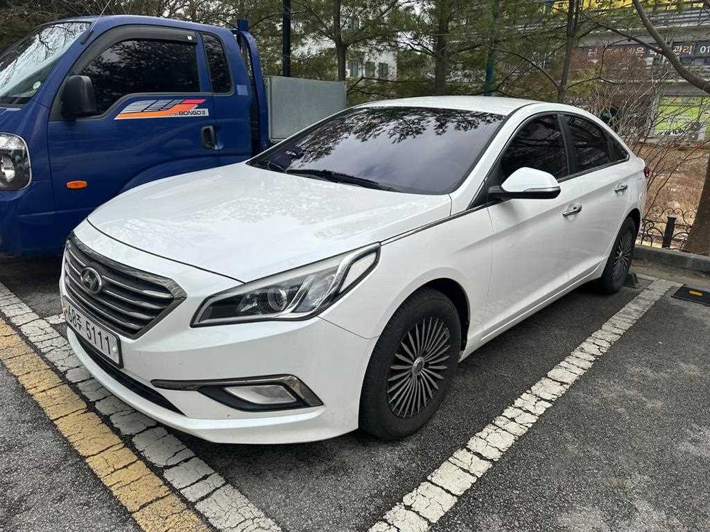 HYUNDAI Sonata - Vista 2