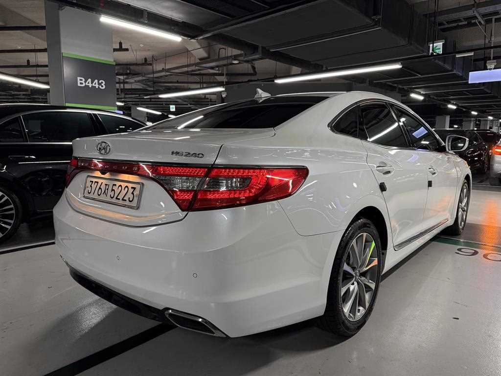 HYUNDAI Grandeur - Vista 4