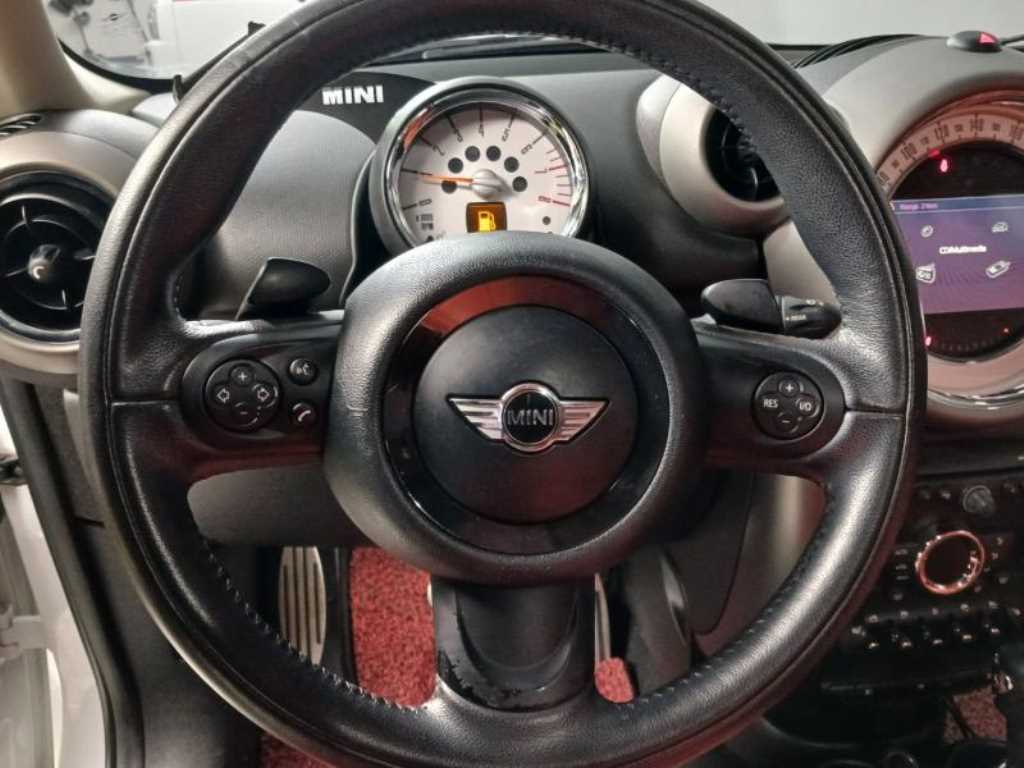 Mini Countryman - Vista 11