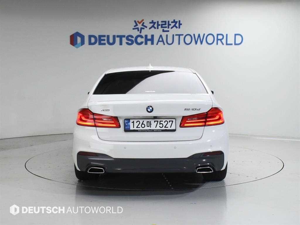 BMW 5 Series - Vista 4