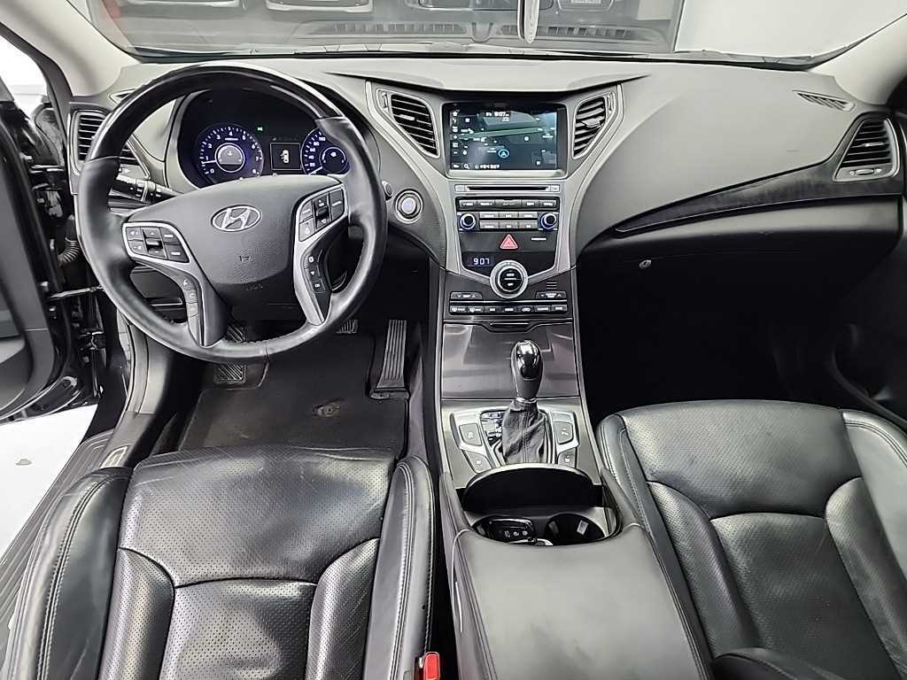 HYUNDAI Grandeur - Vista 7