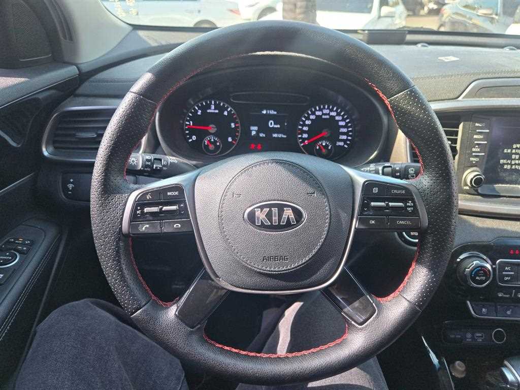 KIA Sorento - Vista 8