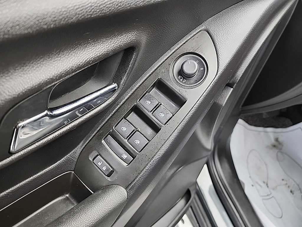 Chevrolet Trax 2018 Gris - Importación desde Corea - HF Imports Iquique - Foto 17