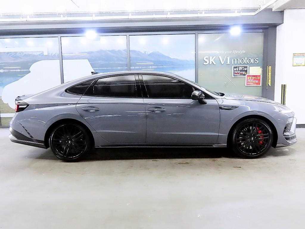 HYUNDAI Sonata - Vista 3