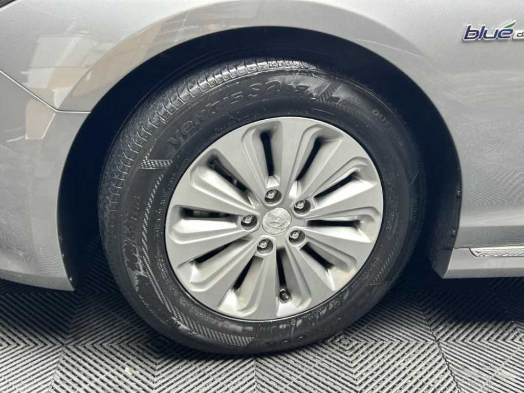 HYUNDAI Sonata 2017 Gris - Importación desde Corea - HF Imports Iquique - Foto 17