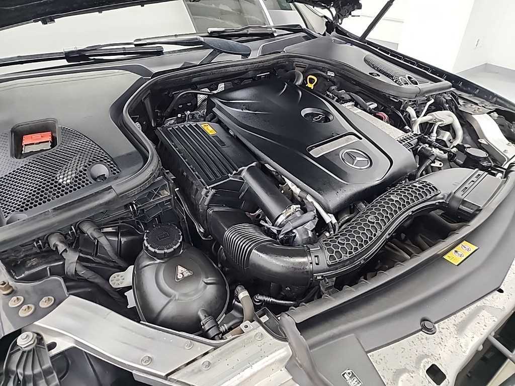 Mercedes Benz E class - Vista 5