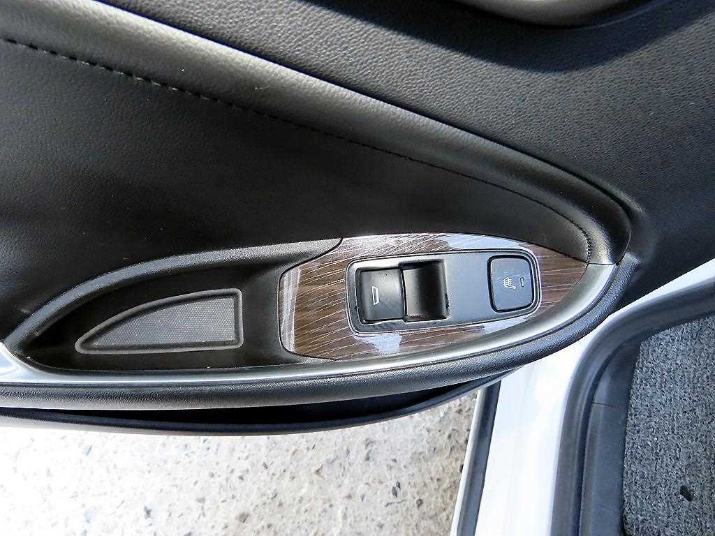 Chevrolet Malibu 2017 Blanco - Importación desde Corea - HF Imports Iquique - Foto 16