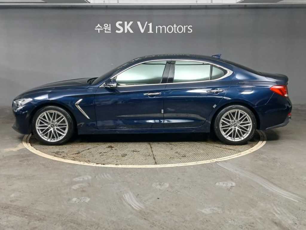 Genesis G70 - Vista 4