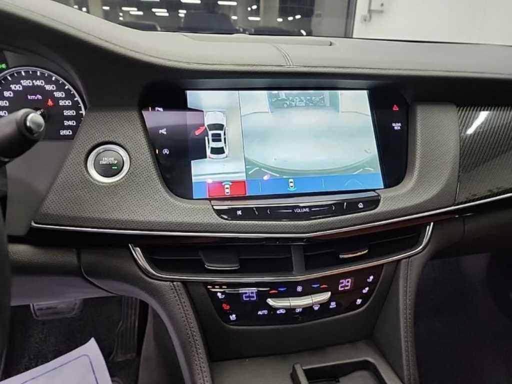 Cadillac CT6 - Vista 10