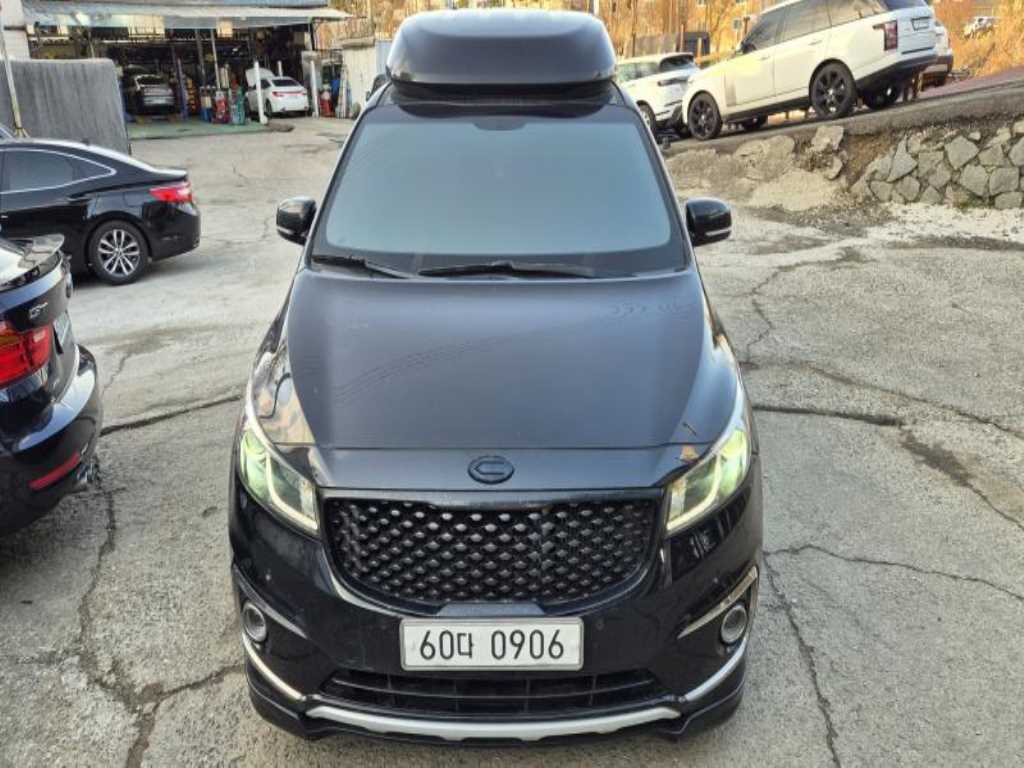 KIA Carnival - Vista 2