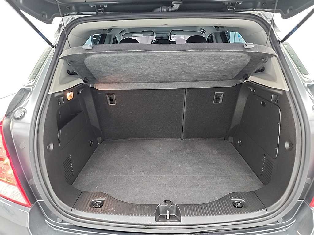 Chevrolet Trax 2018 Gris - Importación desde Corea - HF Imports Iquique - Foto 18