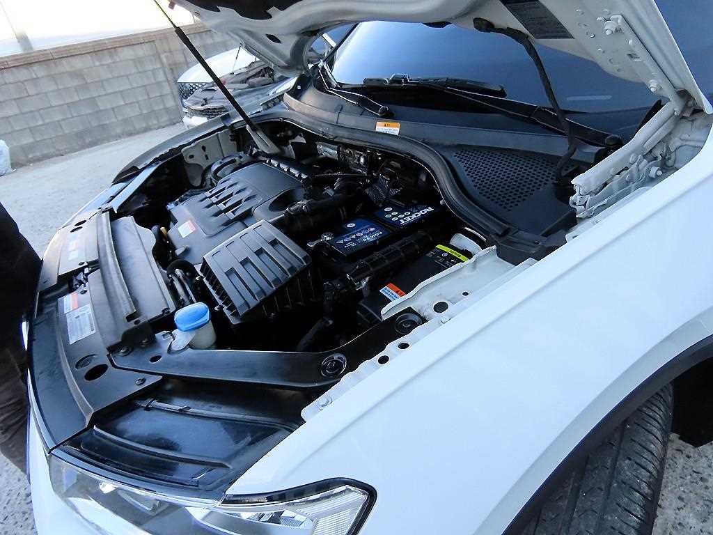 Volkswagen Tiguan 2020 Blanco - Importación desde Corea - HF Imports Iquique - Foto 19