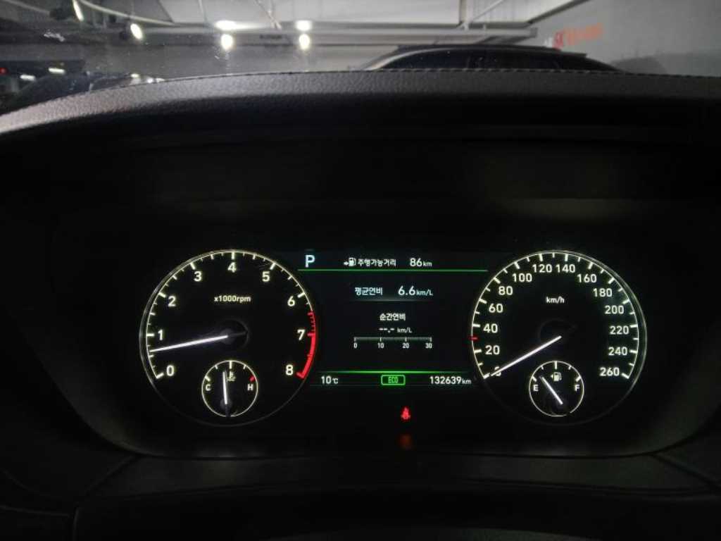 Genesis EQ900 - Vista 9