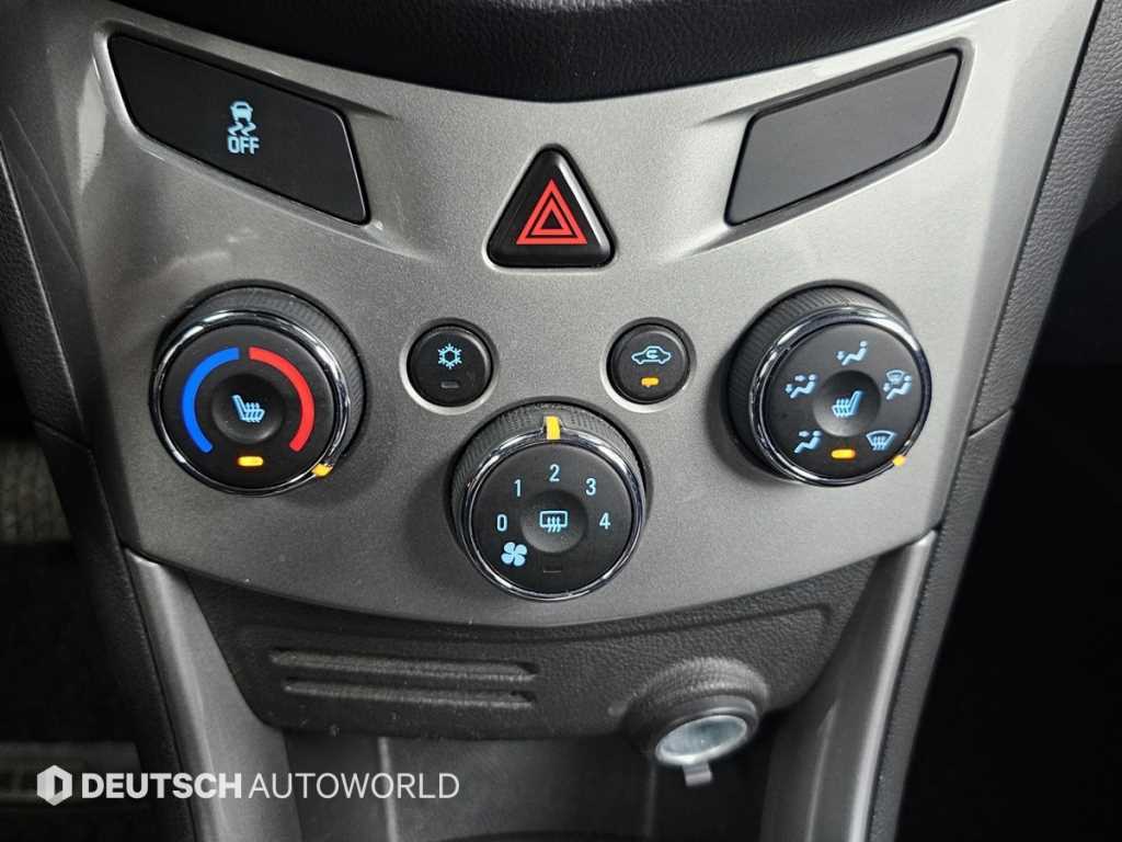 Chevrolet Trax 2016 Negro - Importación desde Corea - HF Imports Iquique - Foto 17