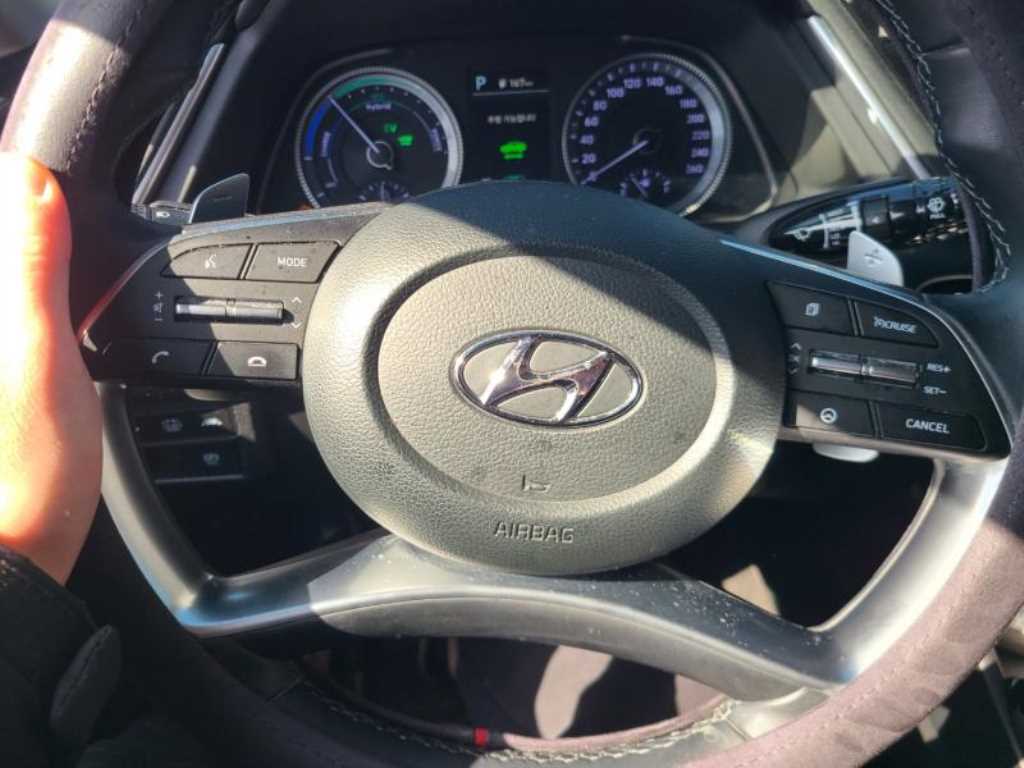 HYUNDAI Sonata - Vista 11