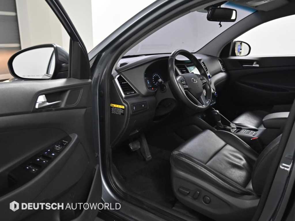 HYUNDAI Tucson - Vista 11