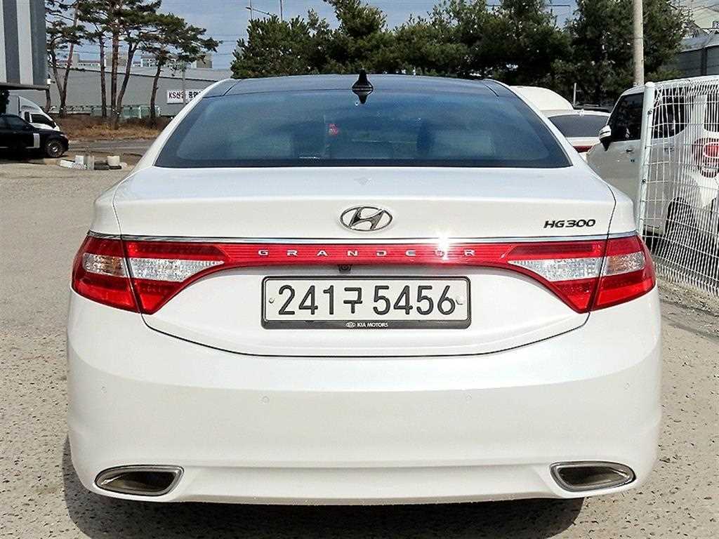 HYUNDAI Grandeur - Vista 4