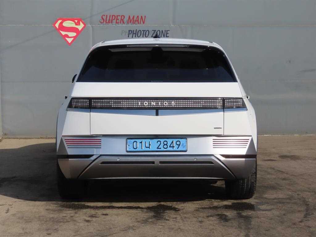 HYUNDAI Ioniq 5 - Vista 4