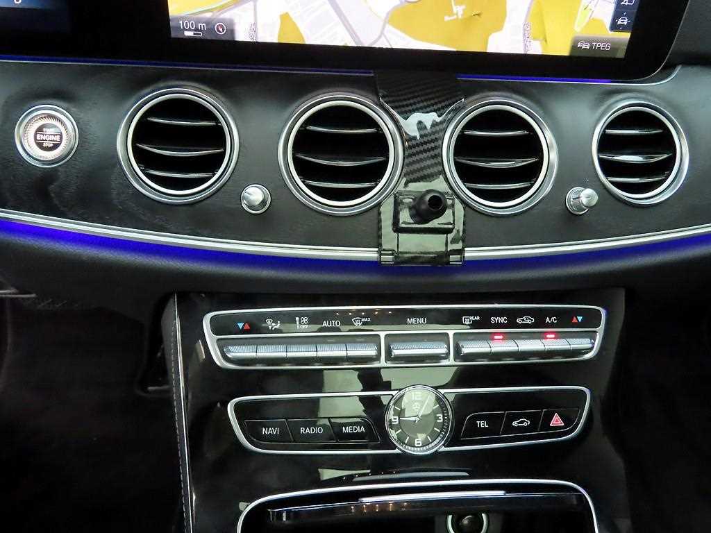 Mercedes Benz E class - Vista 9