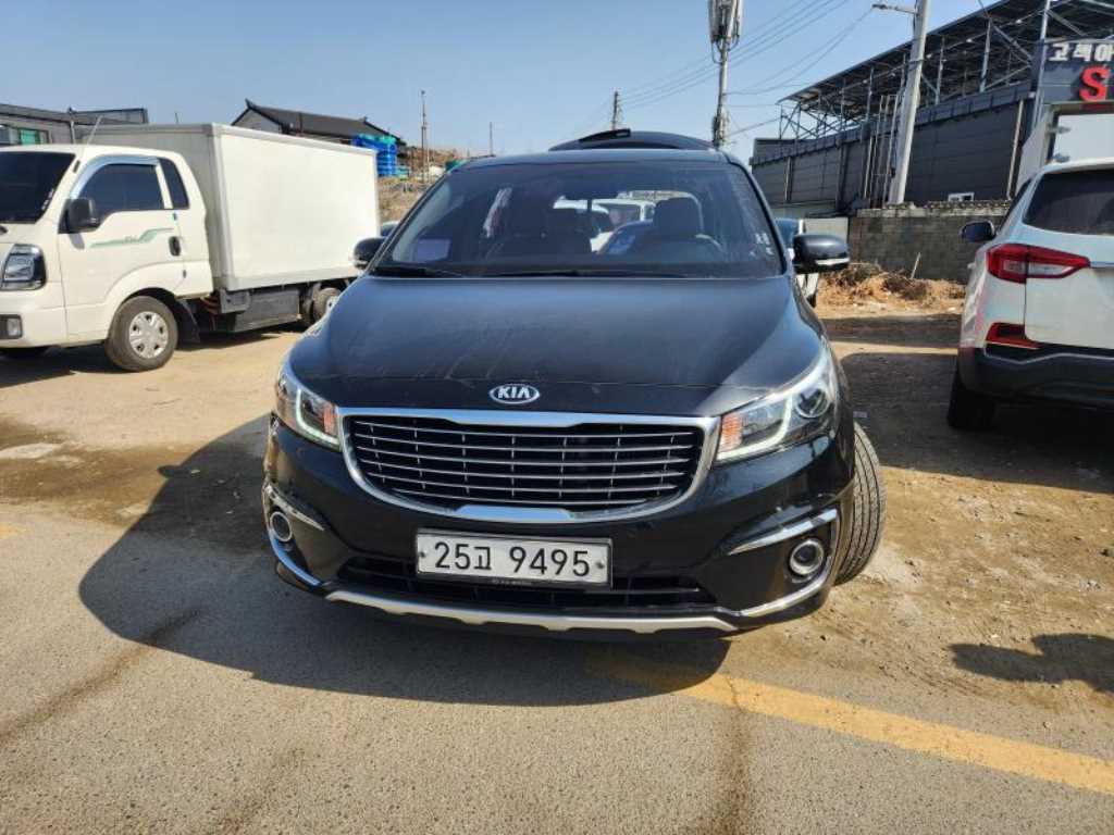 KIA Carnival 2018 Negro - Importación desde Corea - HF Imports Iquique - Foto 1