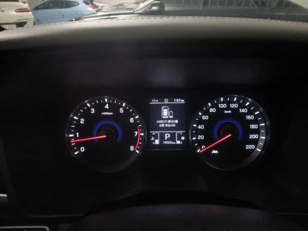 Ssangyong Tivoli - Vista 9