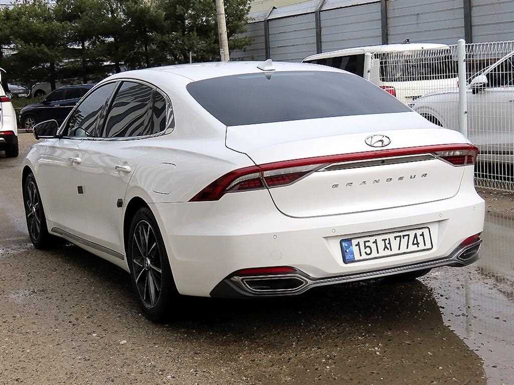 HYUNDAI Grandeur - Vista 3