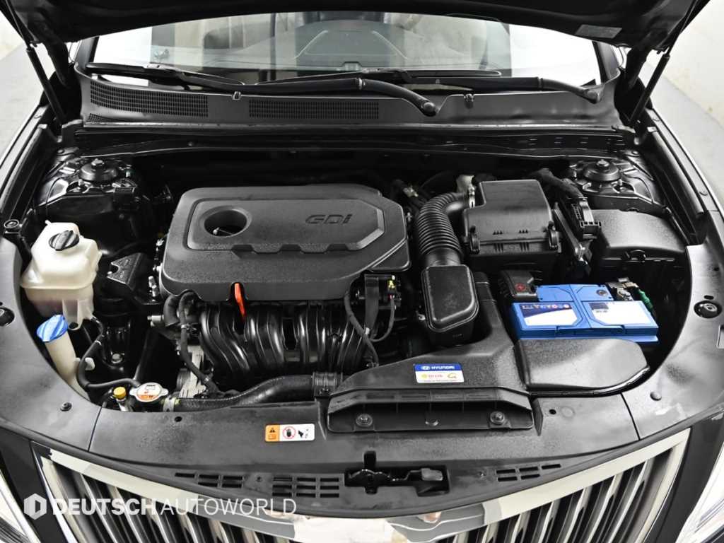 HYUNDAI Grandeur - Vista 6