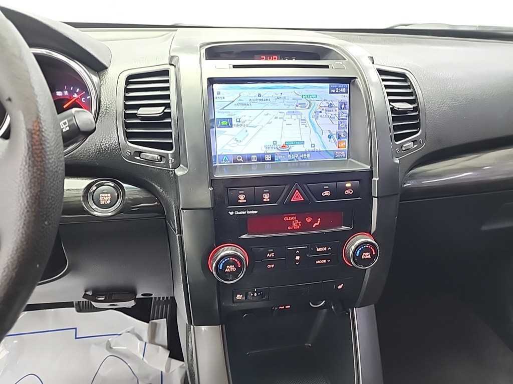 KIA Sorento - Vista 10