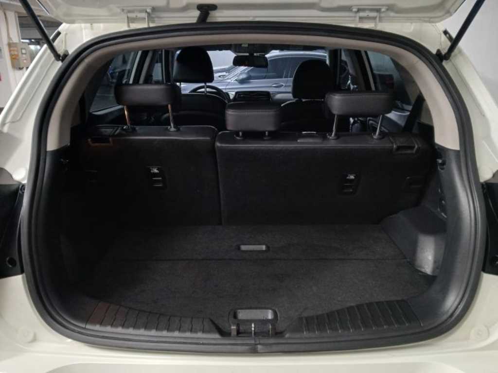 Ssangyong Tivoli 2022 Blanco - Importación desde Corea - HF Imports Iquique - Foto 18