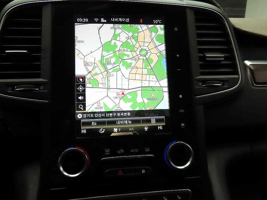 SAMSUNG QM6 - Vista 9