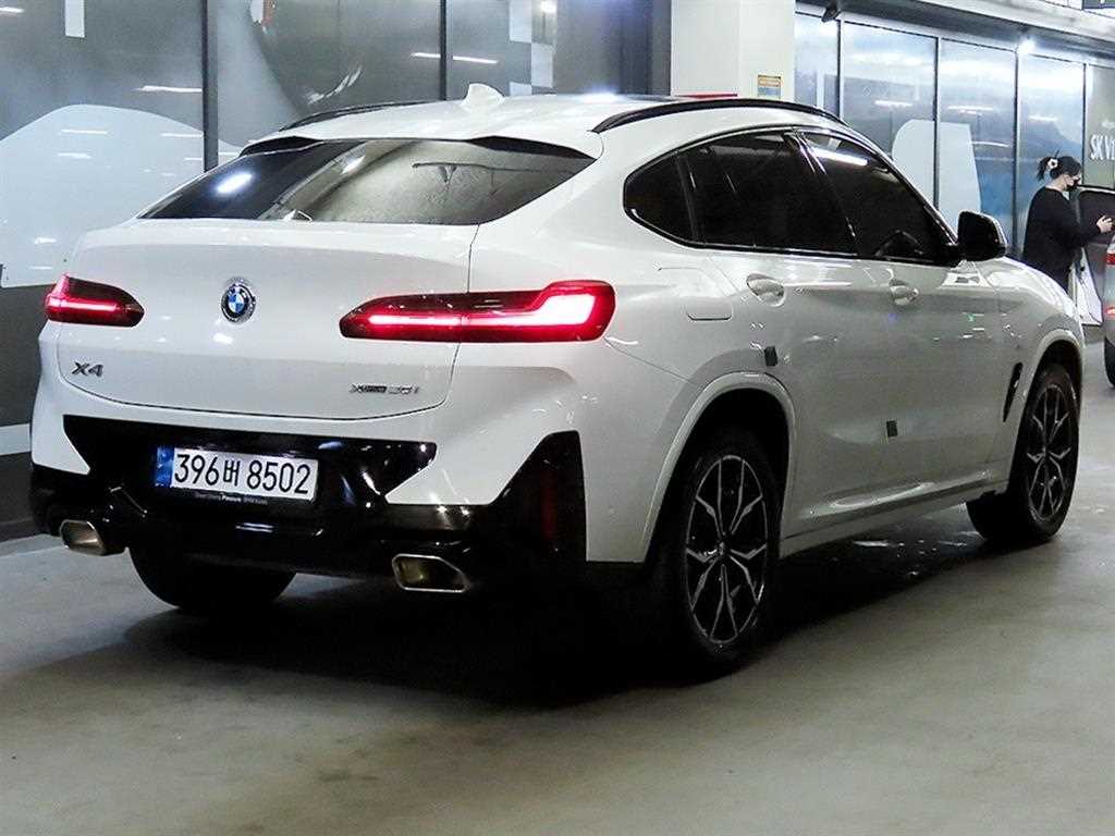 BMW X4 - Vista 4