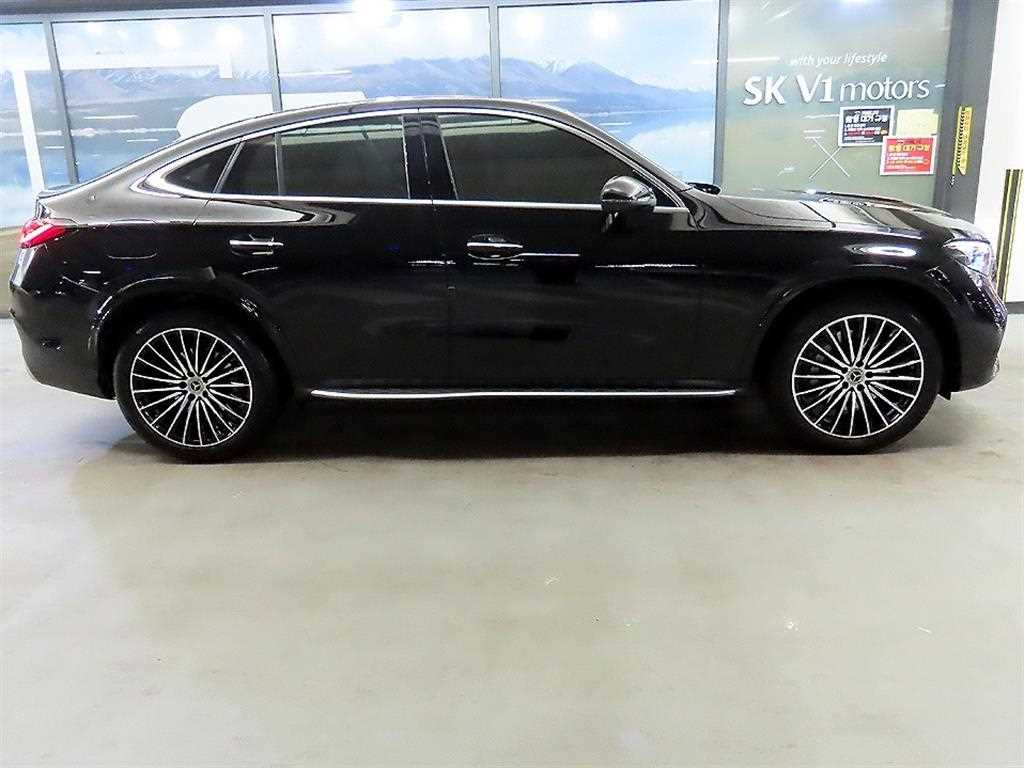 Mercedes Benz GLC Class - Vista 4