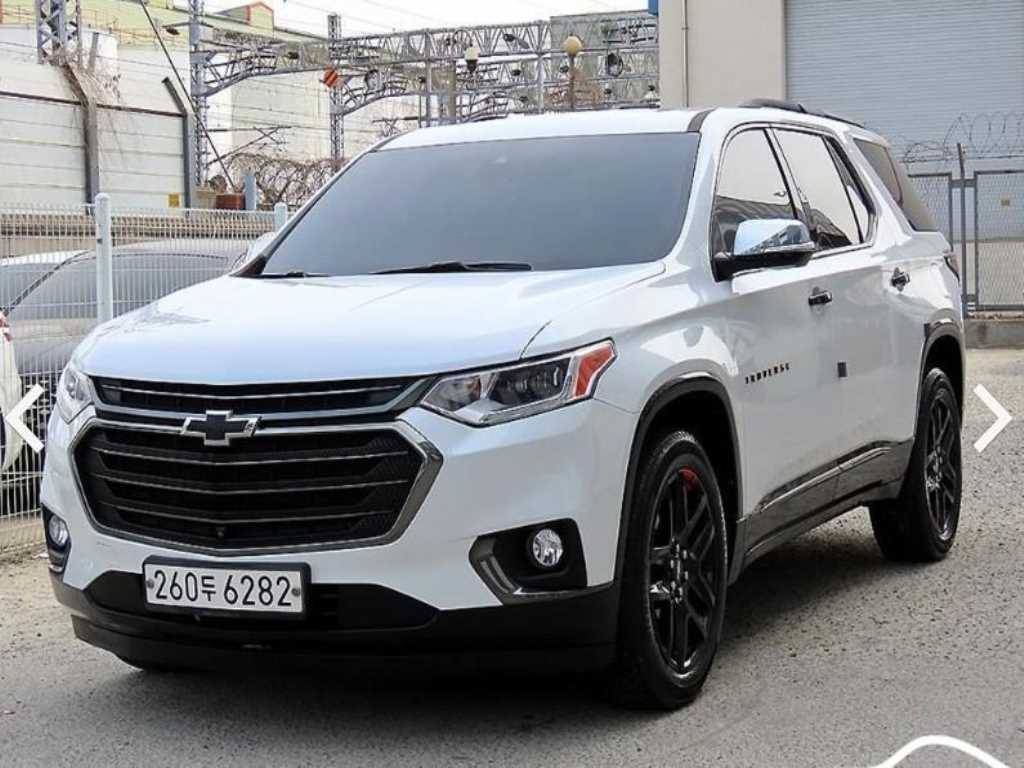 Chevrolet Travers - Vista 2